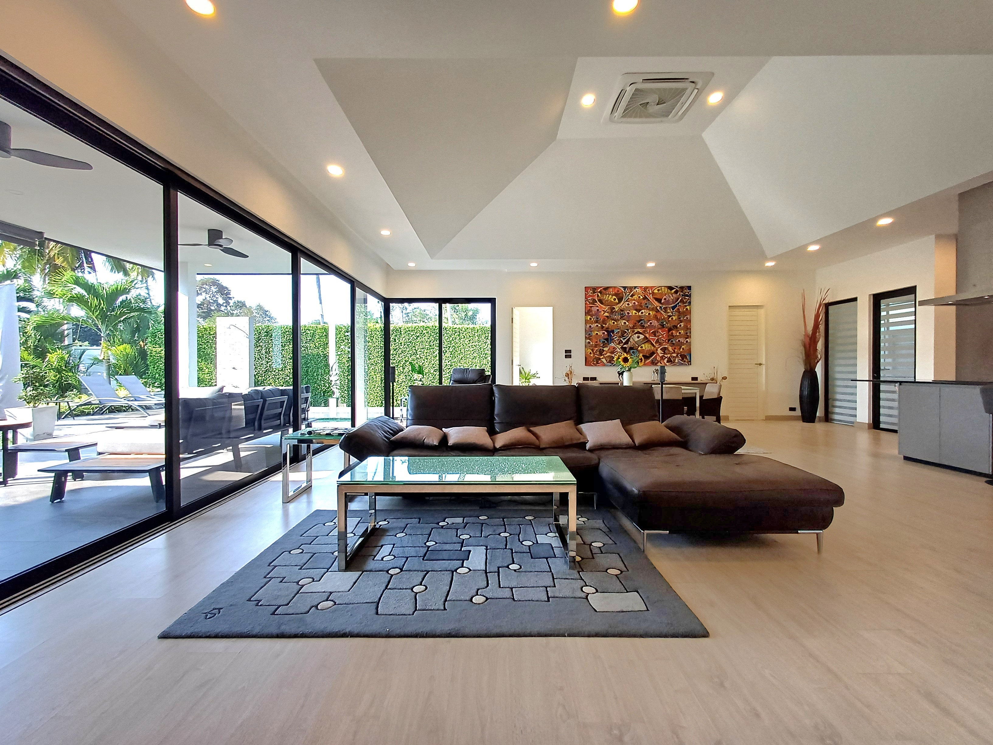 Stunning Pool Villa 2 beds 3 baths 1 office in Huay Yai for SALE photo 27