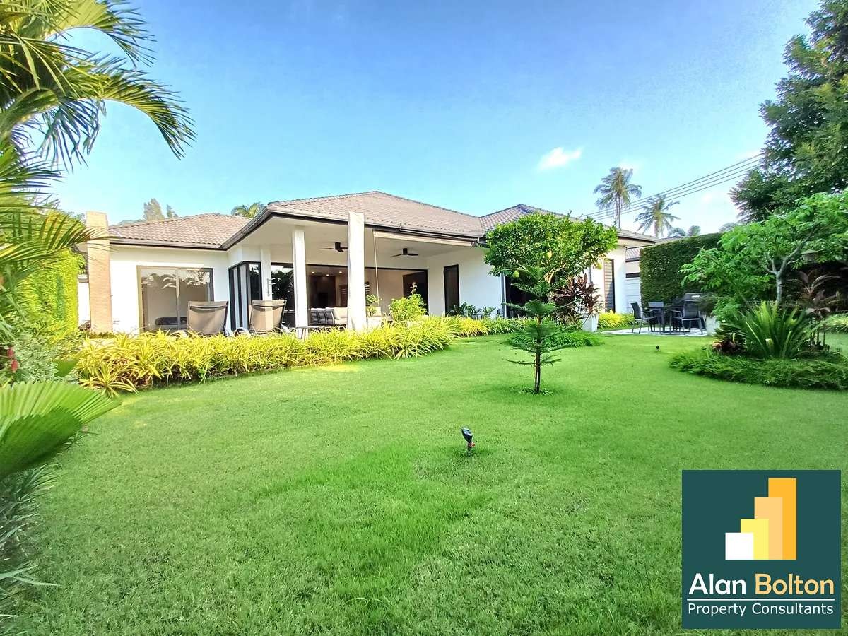 Stunning Pool Villa 2 beds 3 baths 1 office in Huay Yai for SALE photo 23