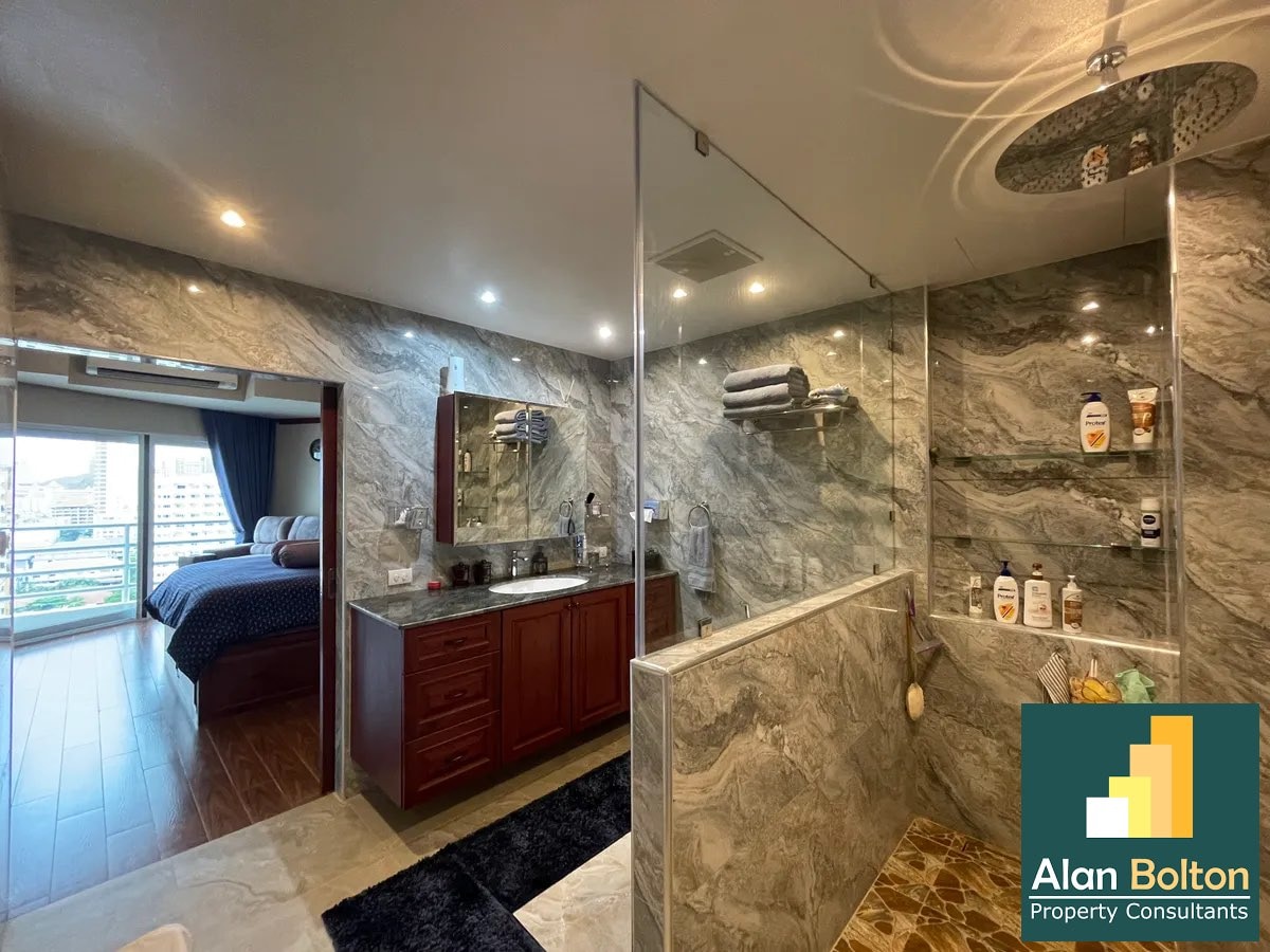 Brand New Renovation View Talay 2A For Sale photo 8