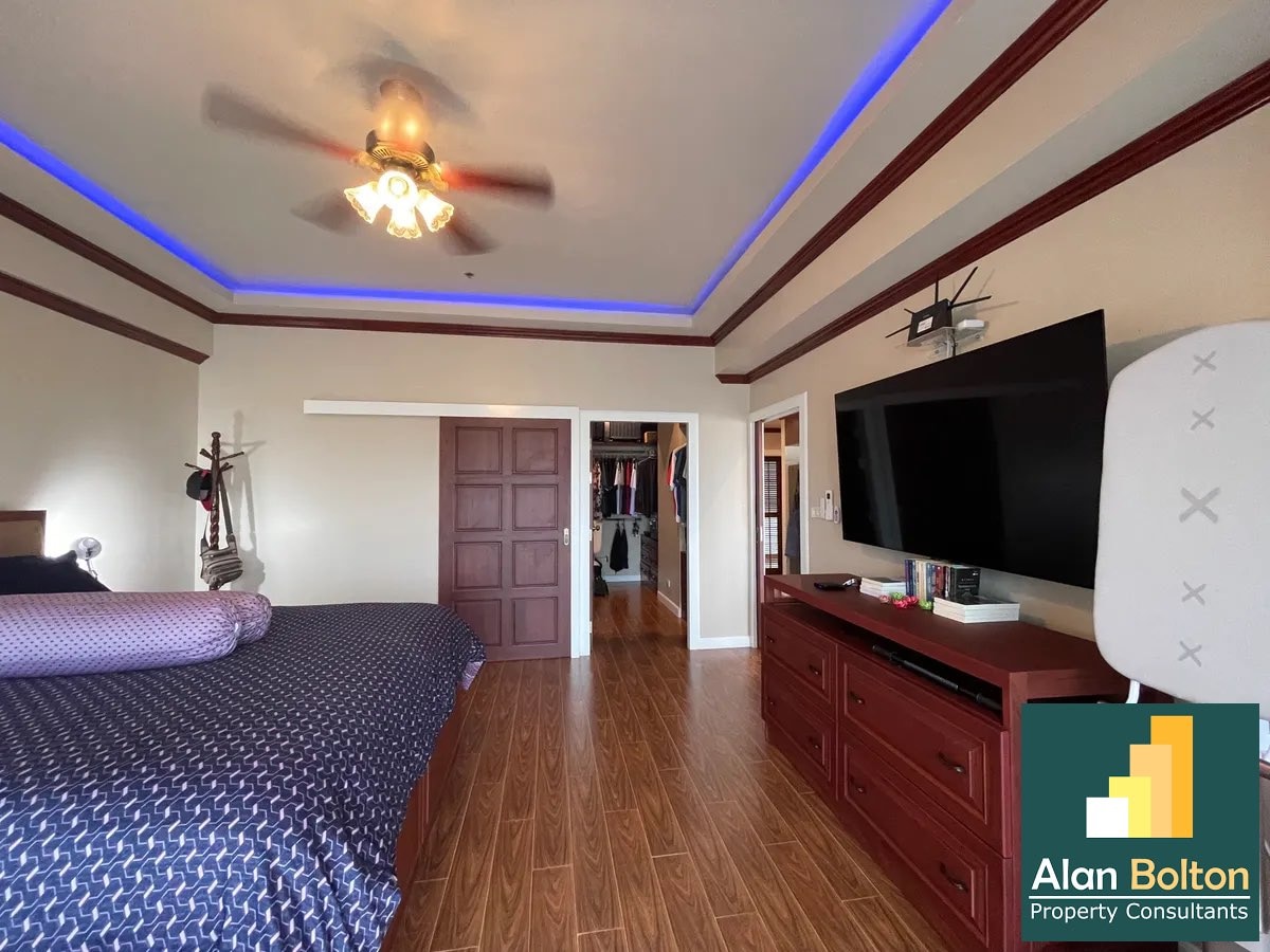 Brand New Renovation View Talay 2A For Sale photo 5