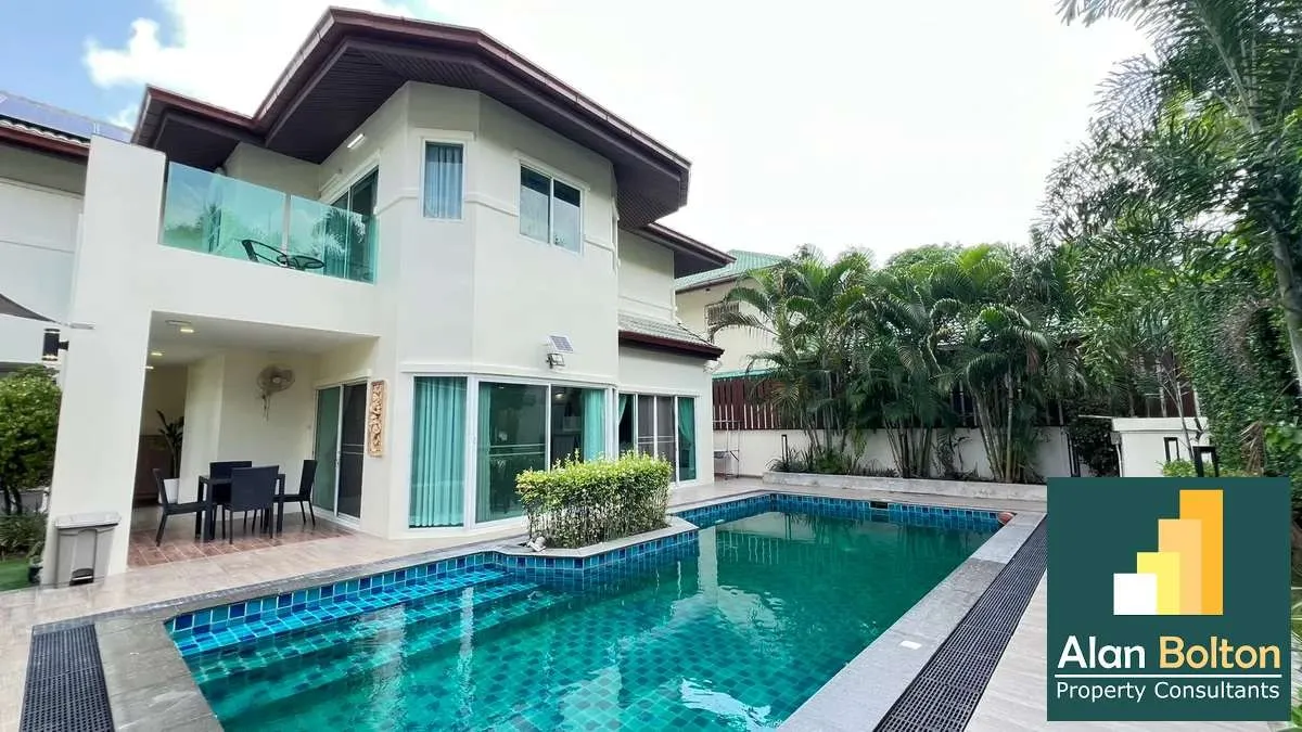 Pool villa for rent 5 Bedrooms 5 Bathrooms in East Pattaya