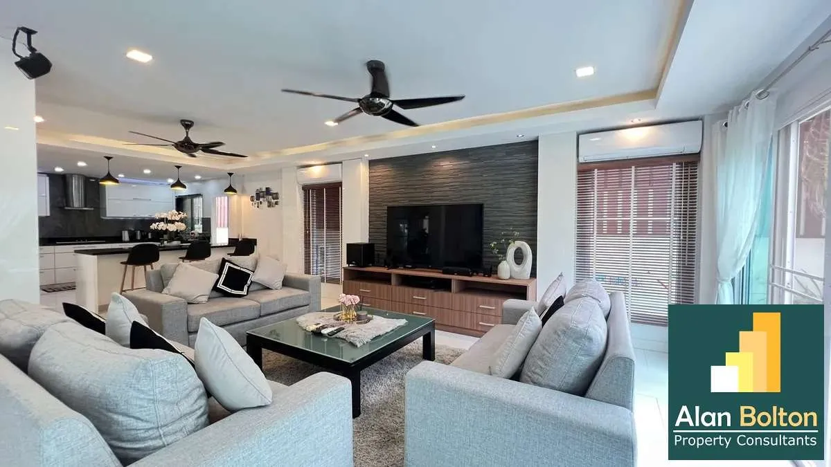Pool villa for rent 5 Bedrooms 5 Bathrooms in East Pattaya photo 20