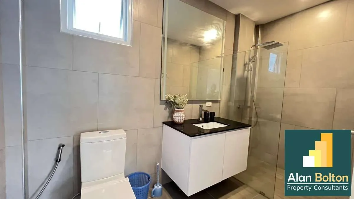 Pool villa for rent 5 Bedrooms 5 Bathrooms in East Pattaya photo 29