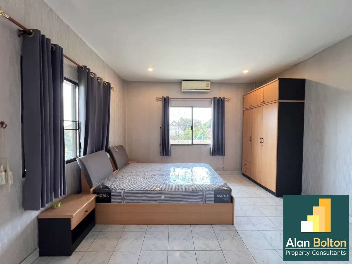 2-story house for rent 5 Bedrooms 5 Bathrooms in East Pattaya photo 23