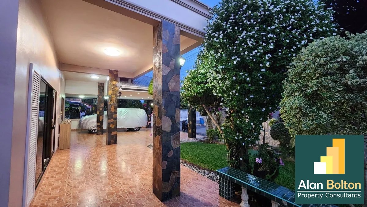 2-story house for rent 5 Bedrooms 5 Bathrooms in East Pattaya photo 18