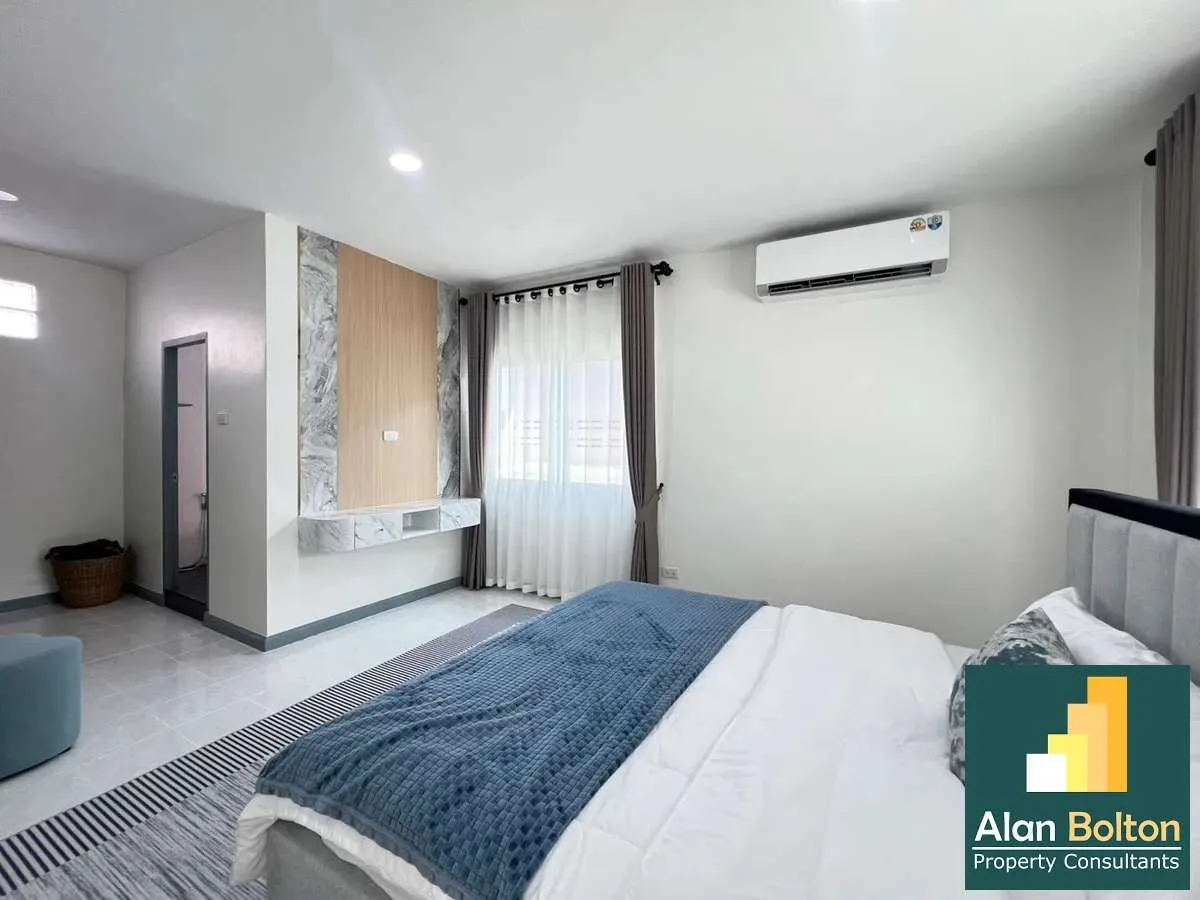 House for rent 3 Bedrooms 2 Bathrooms in East Pattaya photo 3