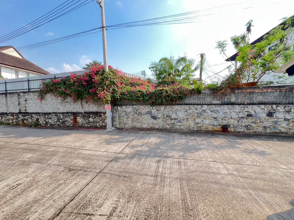 House for rent 3 Bedrooms 2 Bathrooms in East Pattaya photo 32