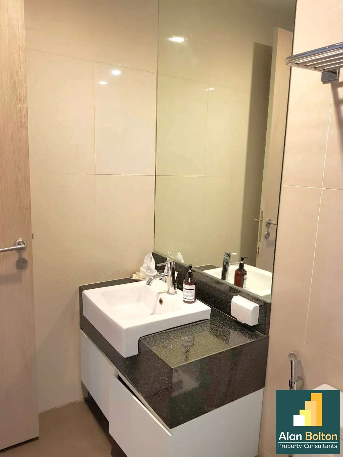 Beachfront 2 bedrooms 2 bathrooms in Movenpick White Sand Residence for SALE photo 7