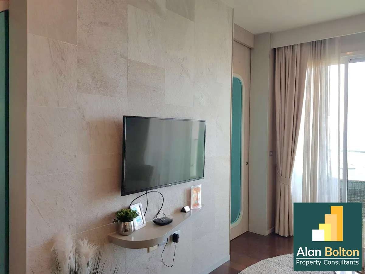 Beachfront 2 bedrooms 2 bathrooms in Movenpick White Sand Residence for SALE photo 9