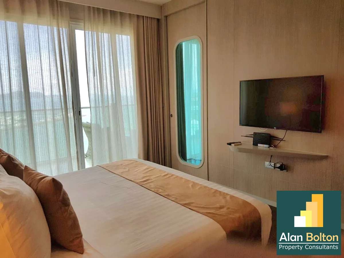 Beachfront 2 bedrooms 2 bathrooms in Movenpick White Sand Residence for SALE photo 18