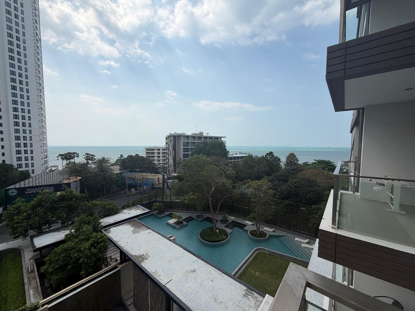 Reduced by 1M Baht this One Bedroom Sea View Unit in Sought After Wongamat Condominium photo 11