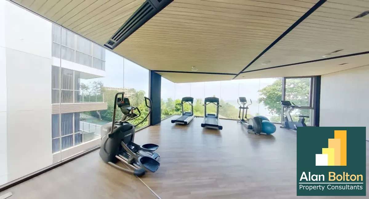 Reduced by 1M Baht this One Bedroom Sea View Unit in Sought After Wongamat Condominium photo 9