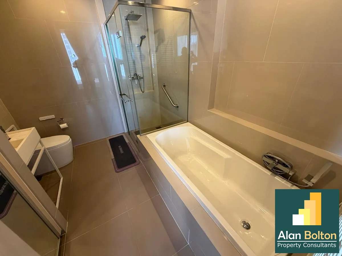 Reduced by 1M Baht this One Bedroom Sea View Unit in Sought After Wongamat Condominium photo 7
