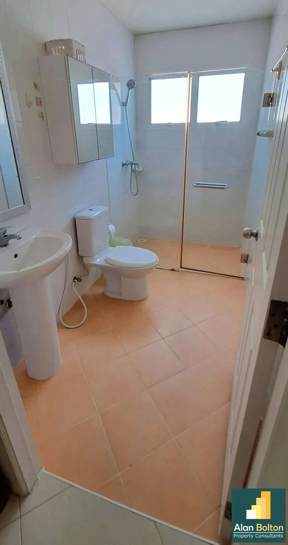 House For rent In Soi Siam Country Club photo 8