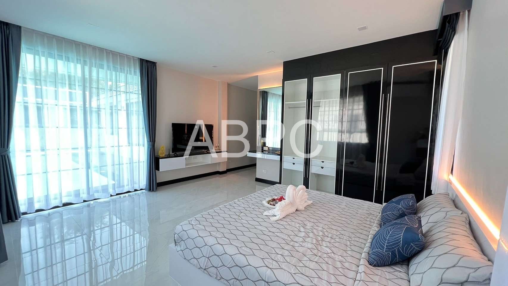 Brand New Modern 4 Bedroom 3 Bathroom Pool Villa in East Pattaya ABPC1178 photo 6
