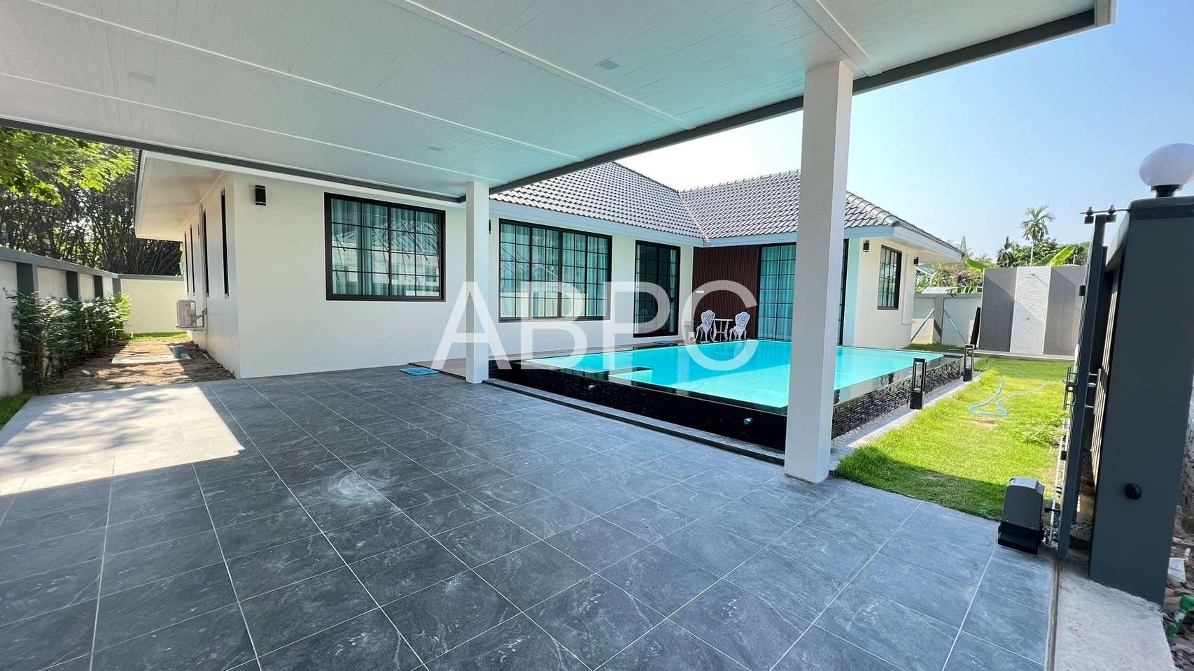 Brand New Modern 4 Bedroom 3 Bathroom Pool Villa in East Pattaya ABPC1178 photo 2