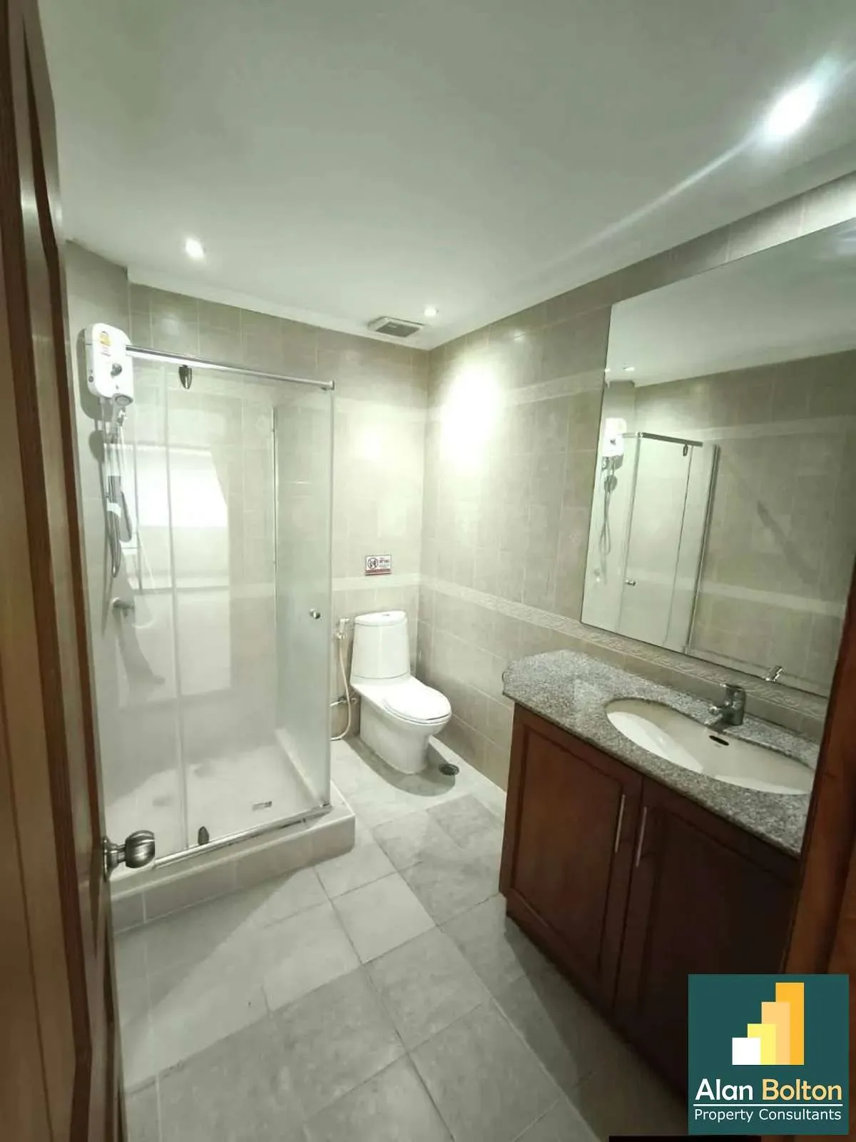 Townhouse 2 bedrooms 3 bathrooms in Pratamnak for RENT photo 16