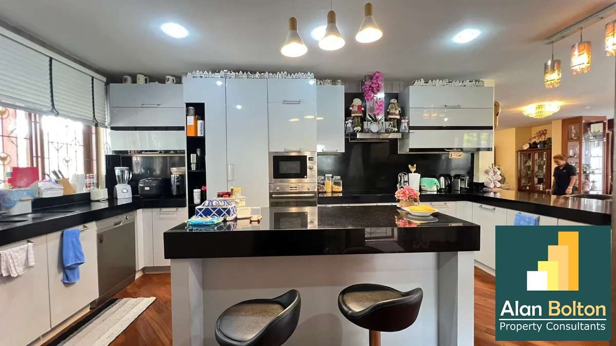 Pool Villa 4 Bedrooms 5 Bathrooms For Sale In Pheonix Glof Club photo 27