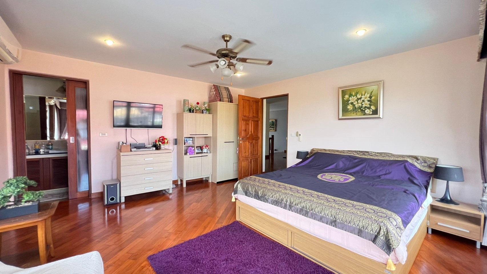 Pool Villa for sale 4 Bedroons 5 Bathrooms in East Pattaya photo 17
