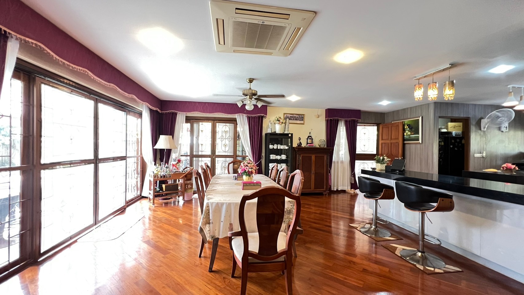 Pool Villa for sale 4 Bedroons 5 Bathrooms in East Pattaya photo 29
