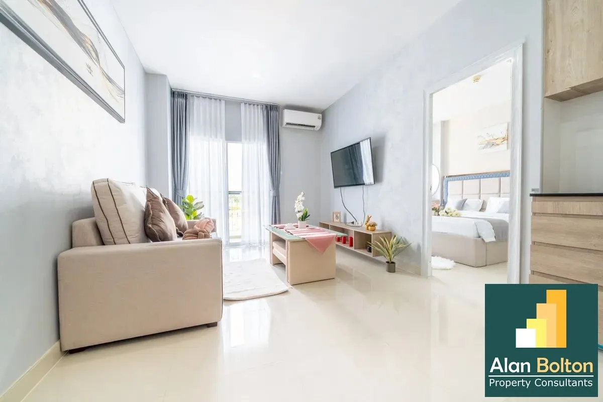 Fully Renovated City View Studio Condo In East Pattaya photo 4