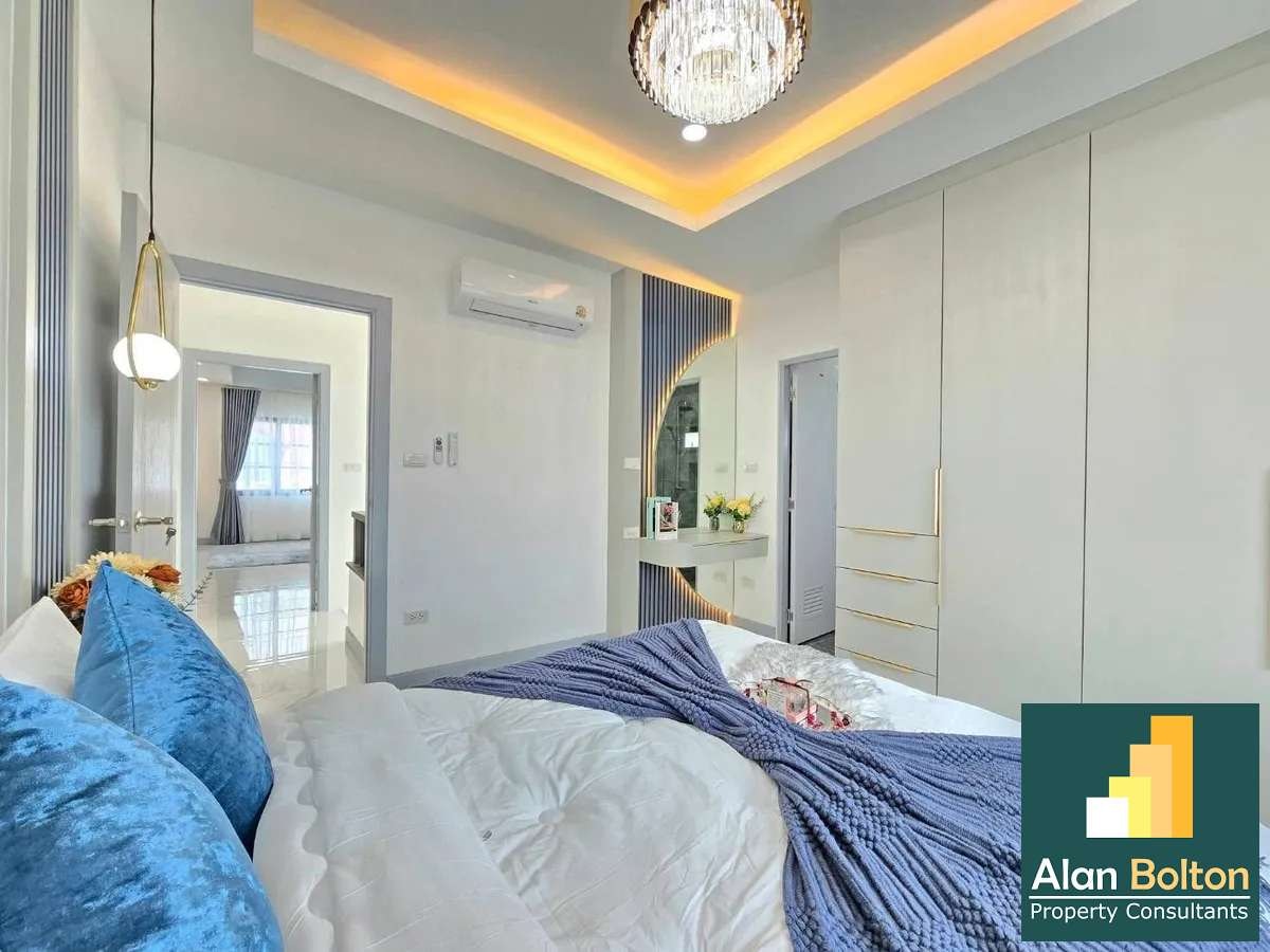 Brand New Pool Villa 4 Bedrooms 5 Bathrooms in Central Park 5 for SALE photo 8