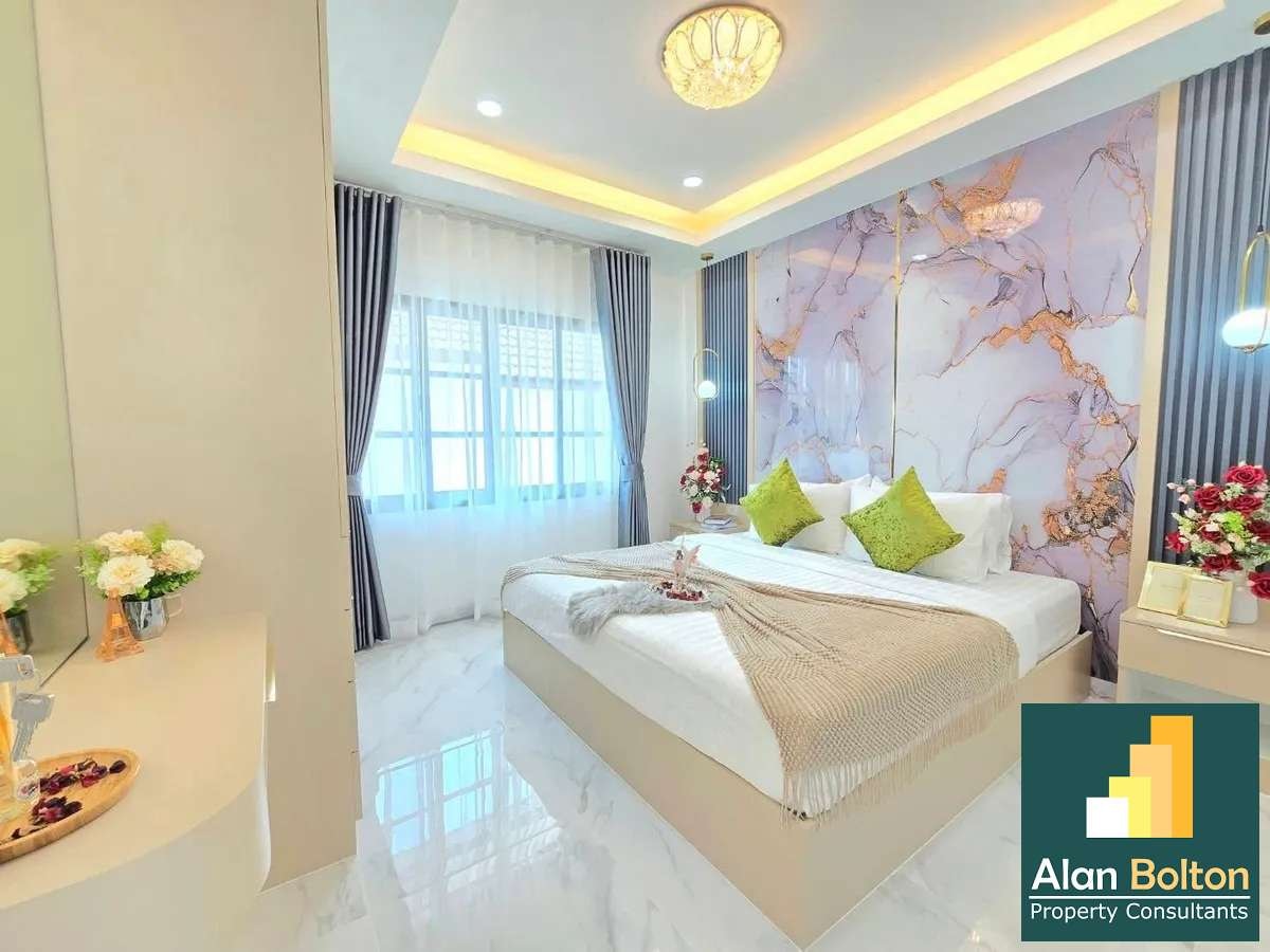 Brand New Pool Villa 4 Bedrooms 5 Bathrooms in Central Park 5 for SALE photo 4