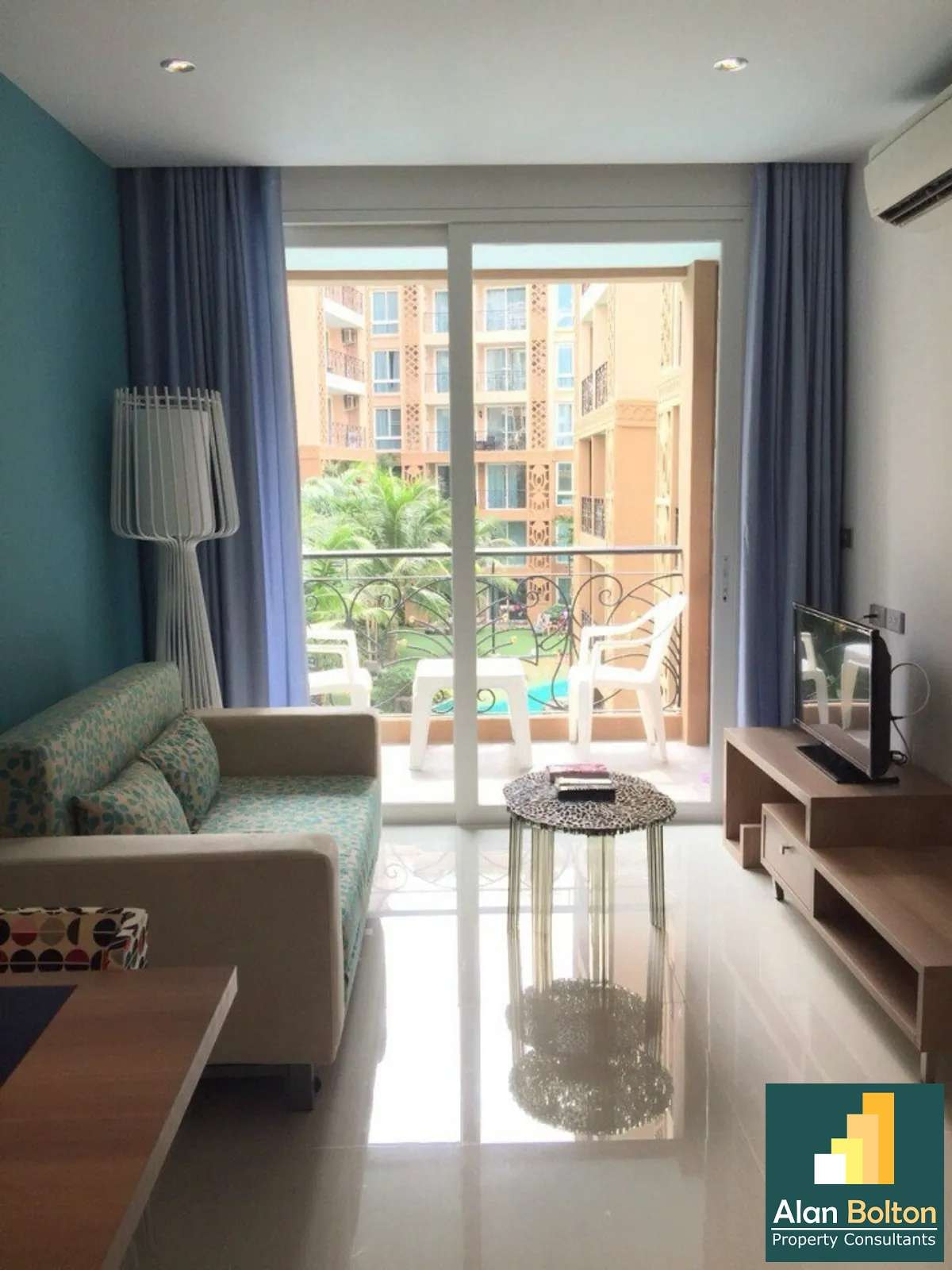 Swimming Pool View One bedroom condo For Sale photo 7
