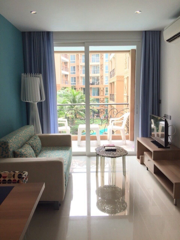 Swimming Pool View One bedroom condo For Sale photo 10