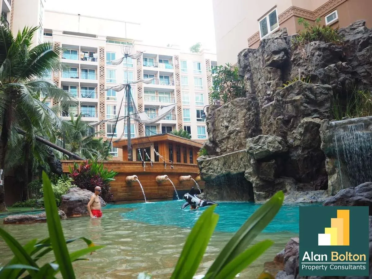 Two Bedroom Condo For Sale In Jomtien