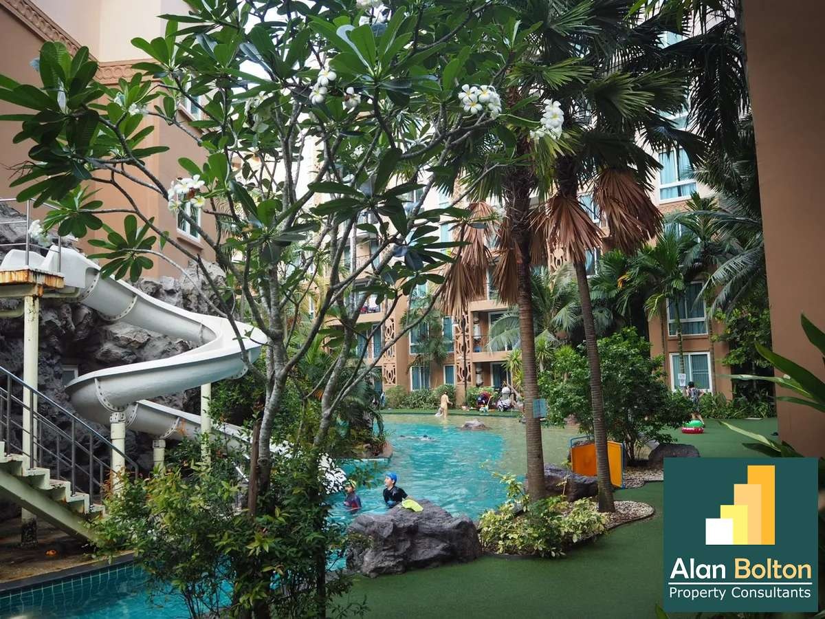 Two Bedroom Condo For Sale In Jomtien photo 6