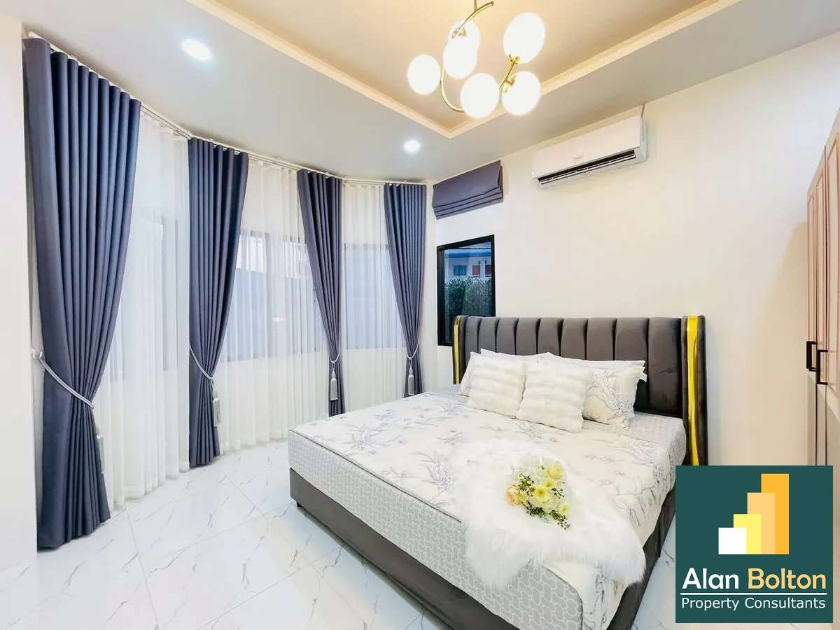 House for sale 3 Bedrooms 2 Bathrooms in East Pattaya photo 6