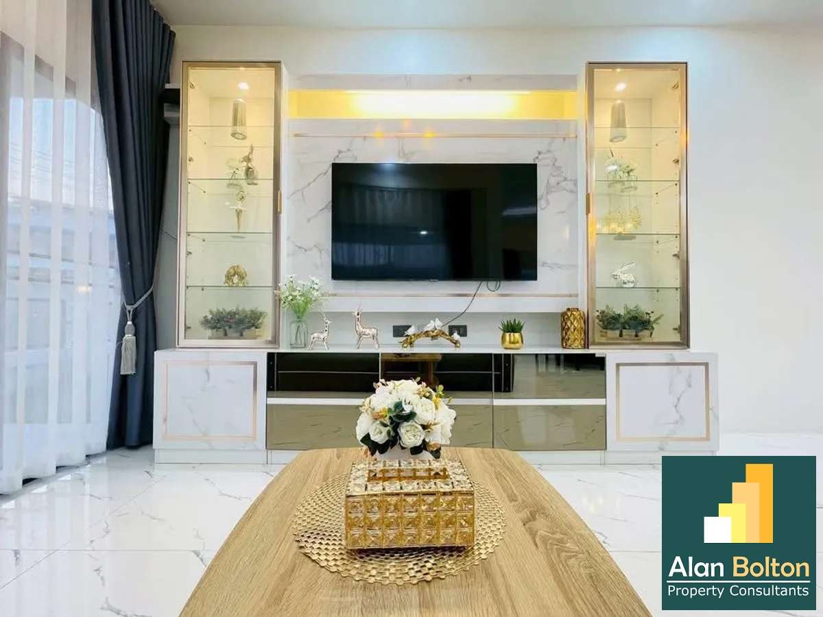 House for sale 3 Bedrooms 2 Bathrooms in East Pattaya photo 9