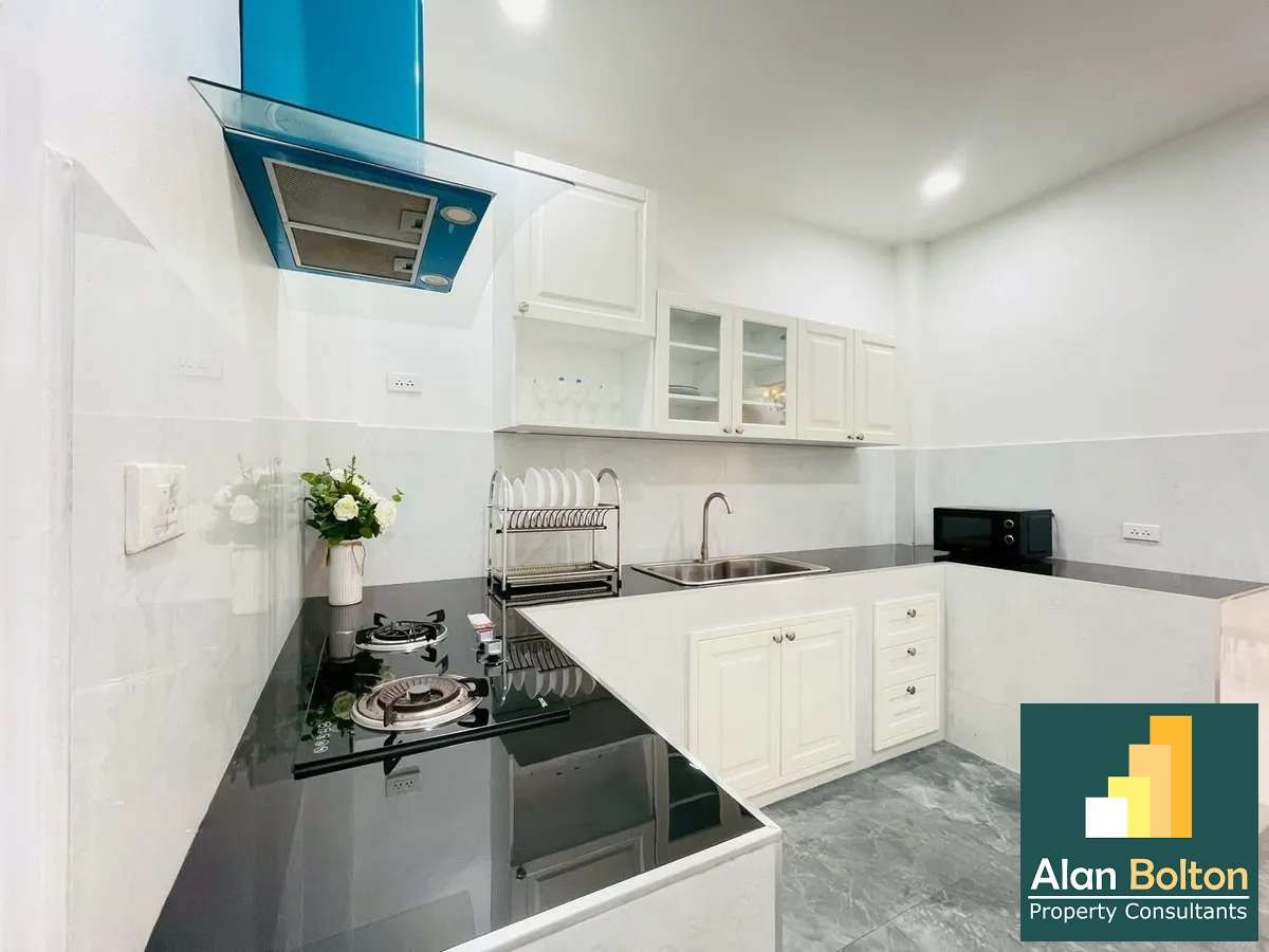 House for sale 3 Bedrooms 2 Bathrooms in East Pattaya photo 13