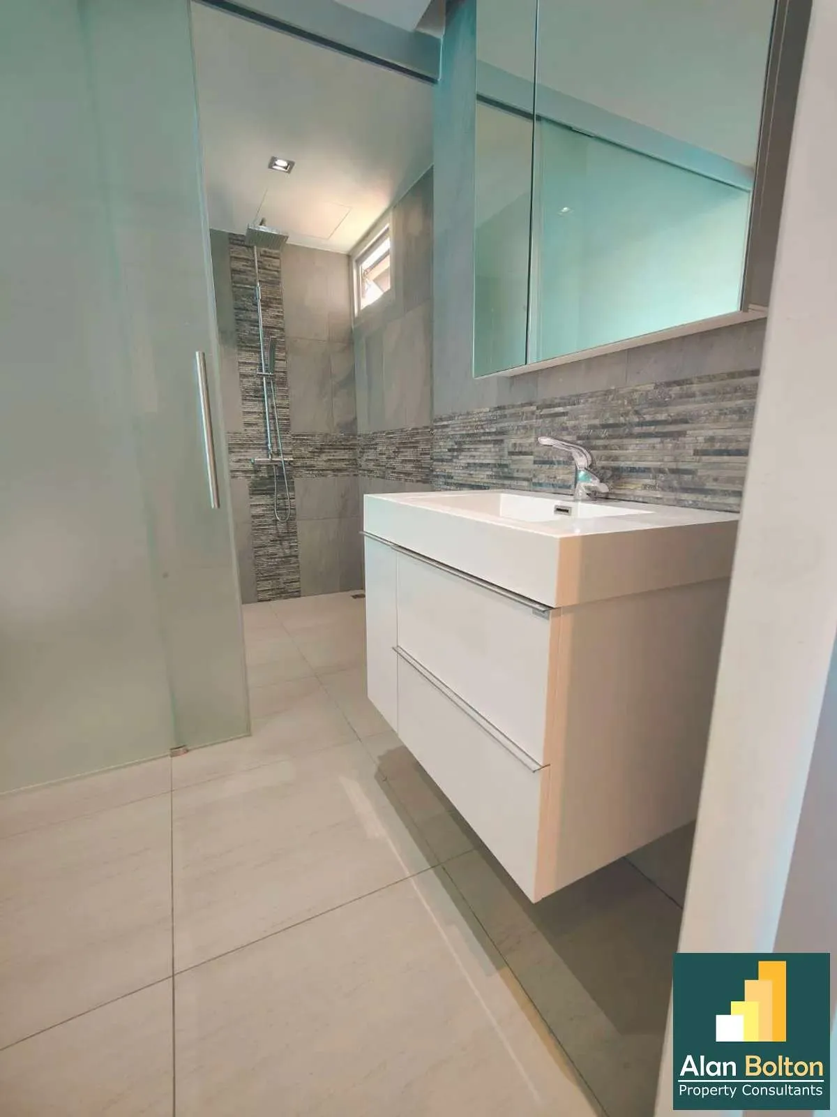1 Bedroom 1 Bathroom in The Sands Condo photo 5