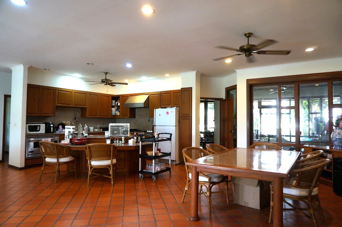 Phoenix Golf Huai yai Pool Villa For Rent photo 25