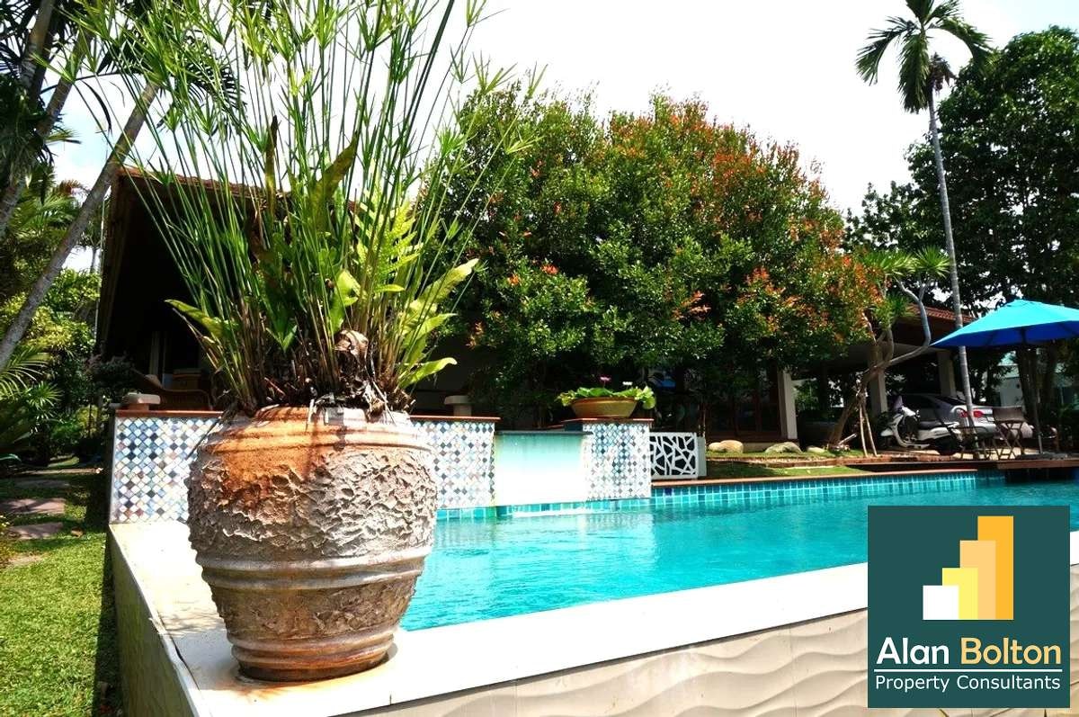 Phoenix Golf Huai yai Pool Villa For Rent photo 6