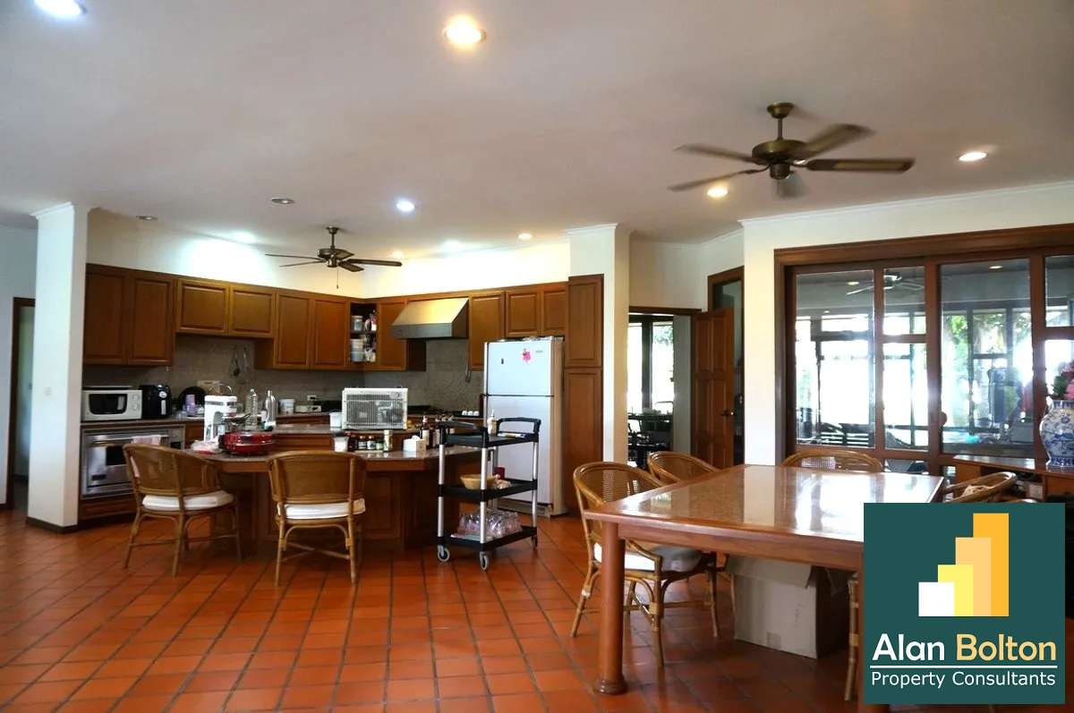 Phoenix Golf Huai yai Pool Villa For Rent photo 14
