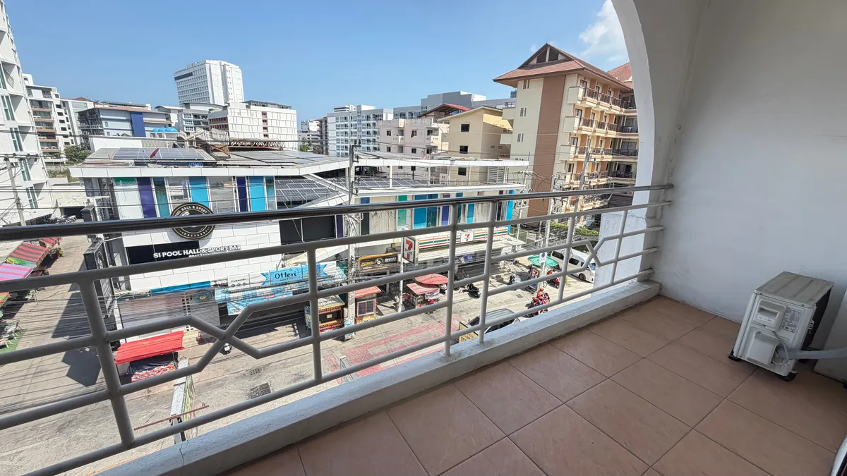 Studio Apartment for Rent in Soi Buakaw photo 14