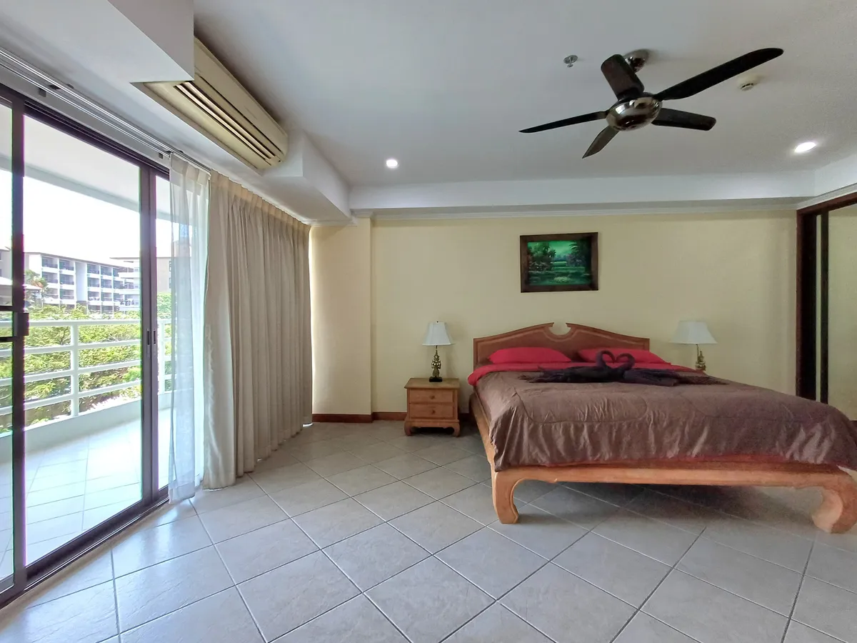 Modern Luxury Pool Villa 4 bedrooms 5 bathrooms near Mabprachan Lake for SALE photo 28