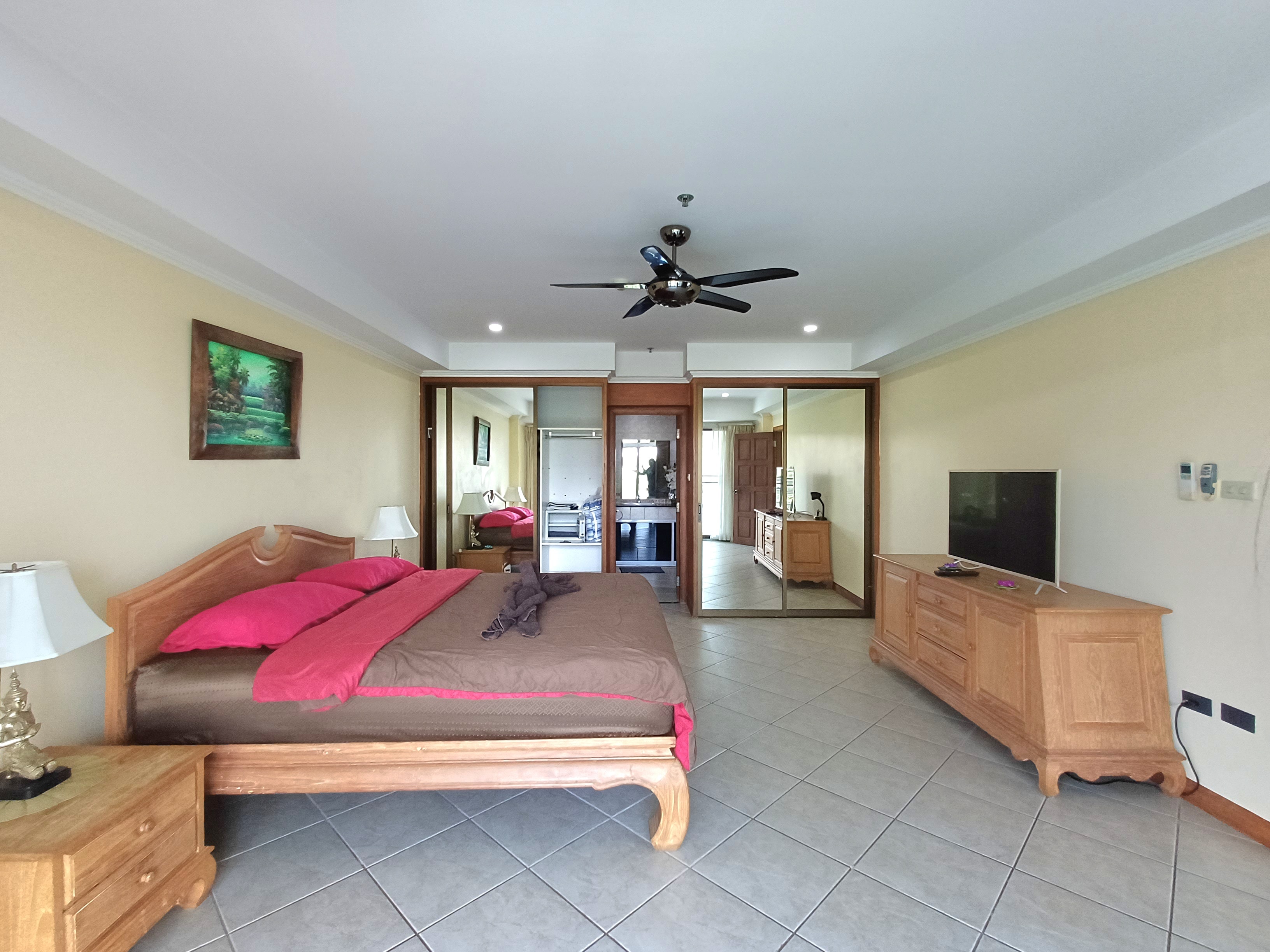 Modern Luxury Pool Villa 4 bedrooms 5 bathrooms near Mabprachan Lake for SALE photo 29