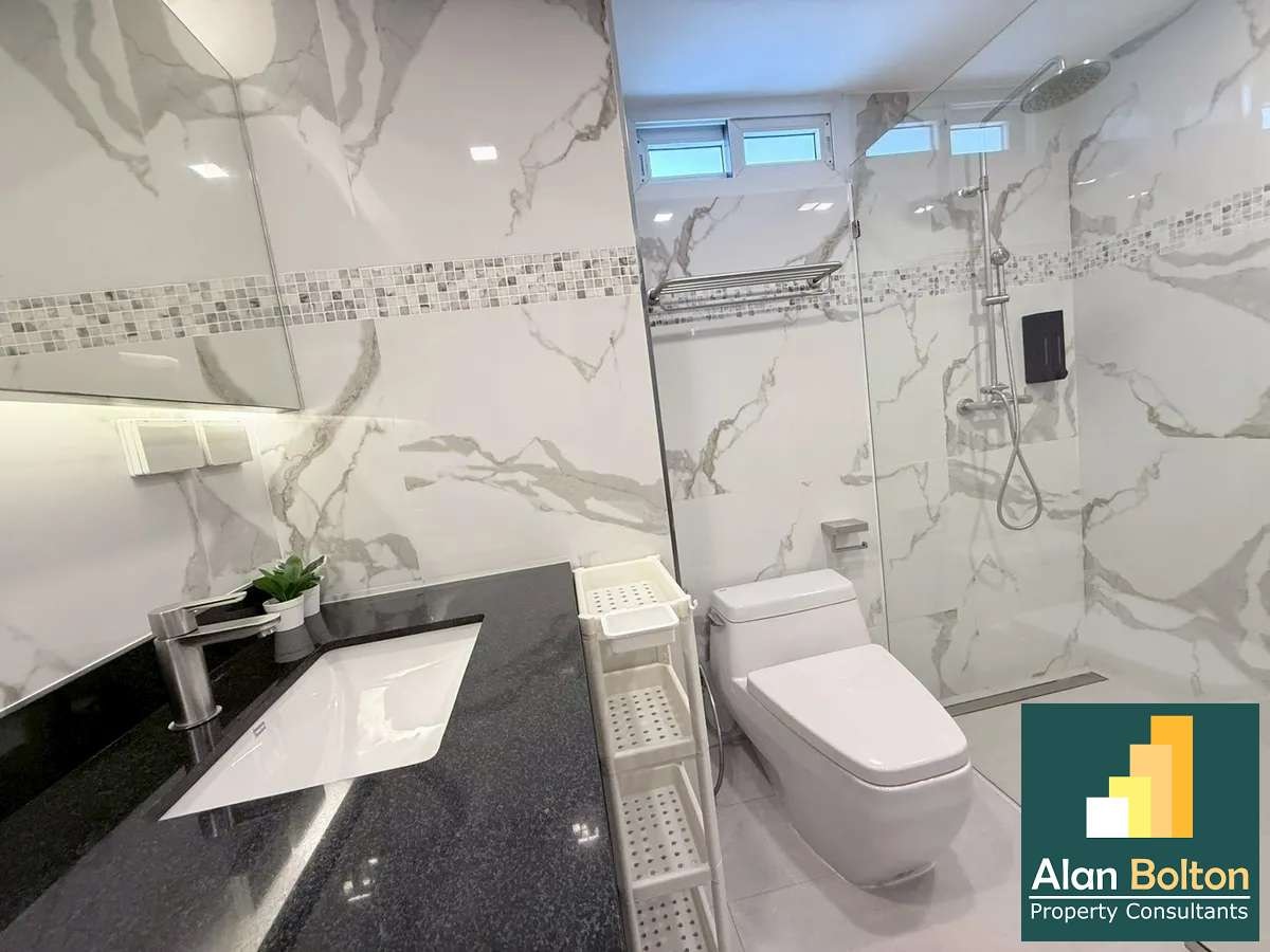Pratumnak soi 4 for rent photo 11