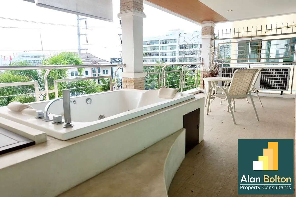2 bedroom and private elevator in pratumnak photo 11