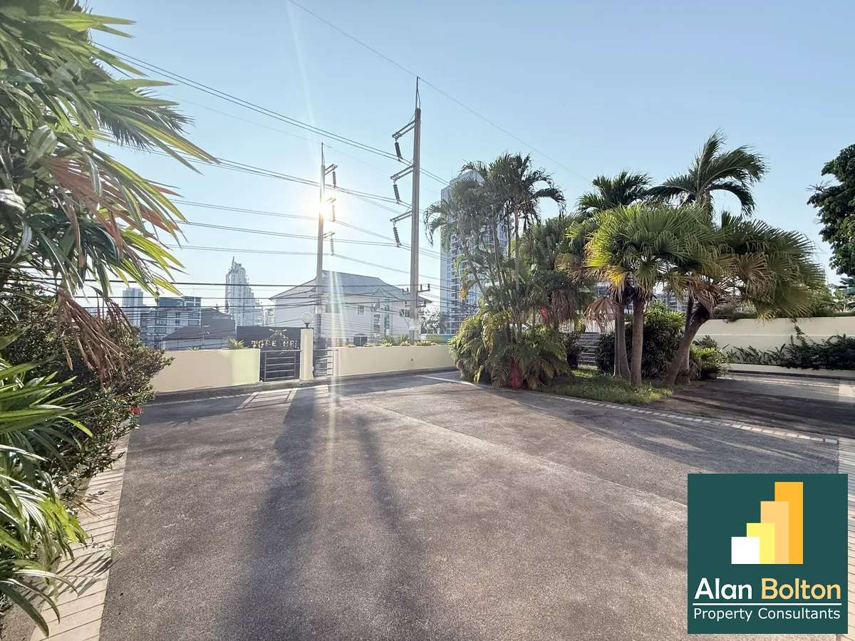 2 bedroom and private elevator in pratumnak photo 12