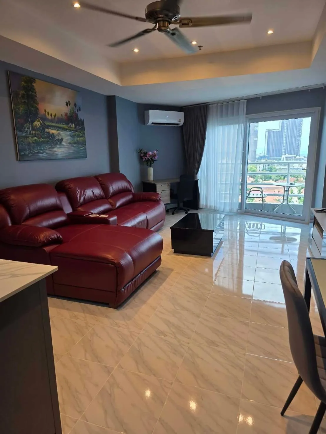 One Bedroom Condominium For Rent In Jomtien photo 19