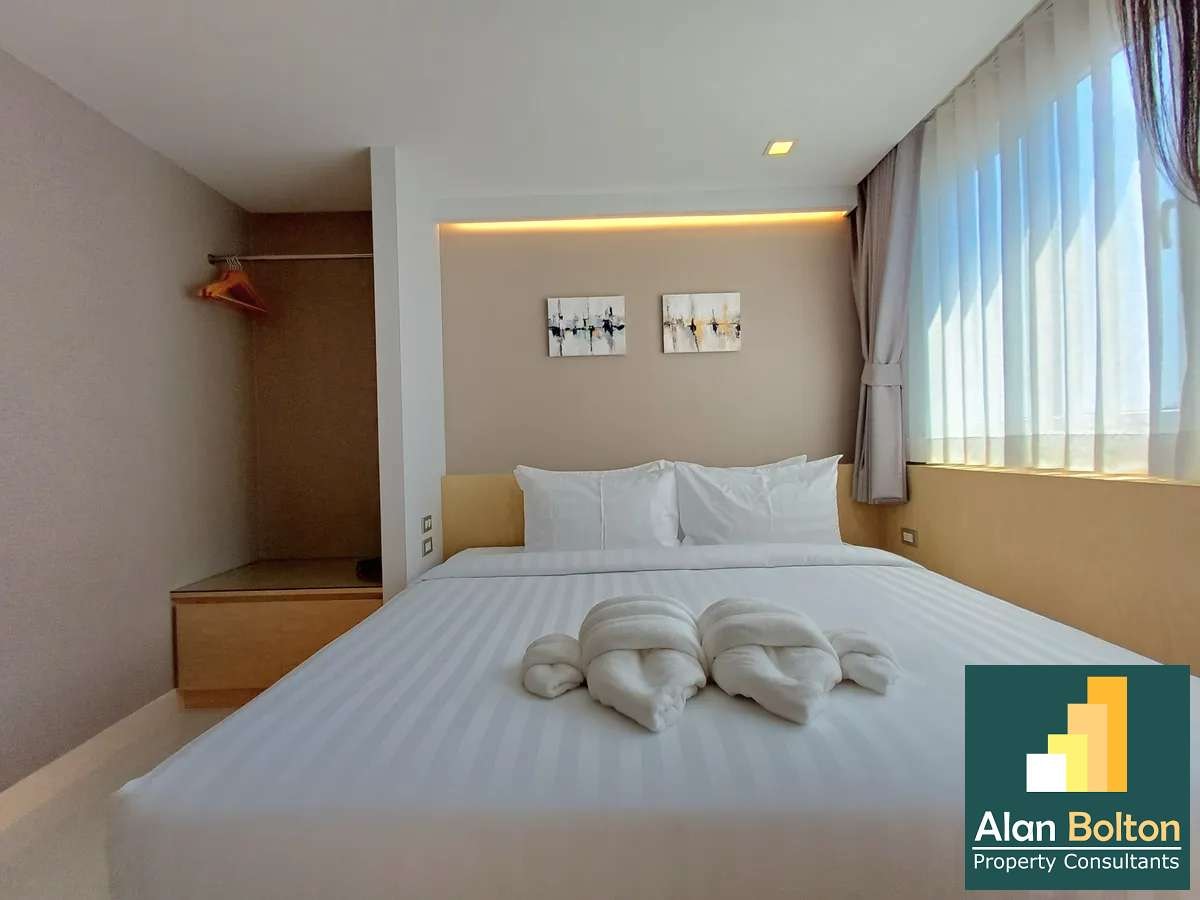 Brand New modern decoration 3 beds 3 baths in Pratamnak for RENT photo 8
