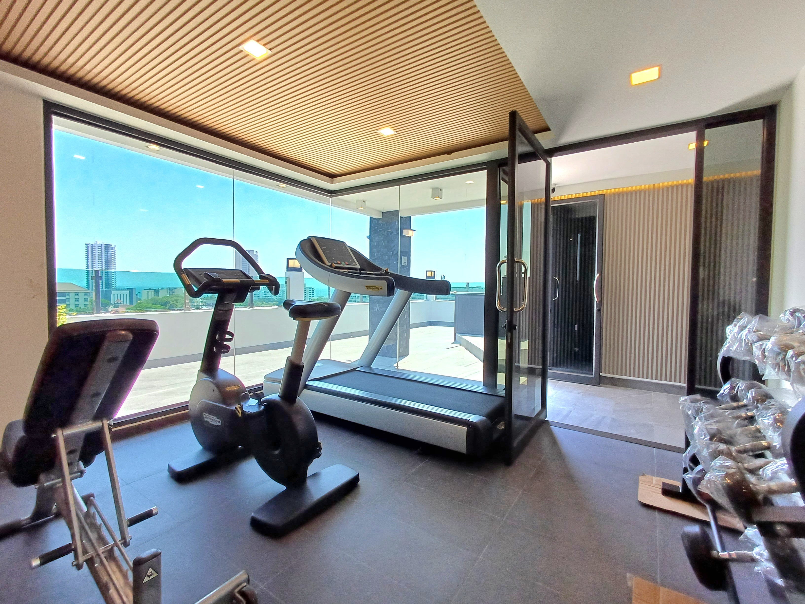 Brand New modern decoration 3 beds 3 baths in Pratamnak for RENT photo 24