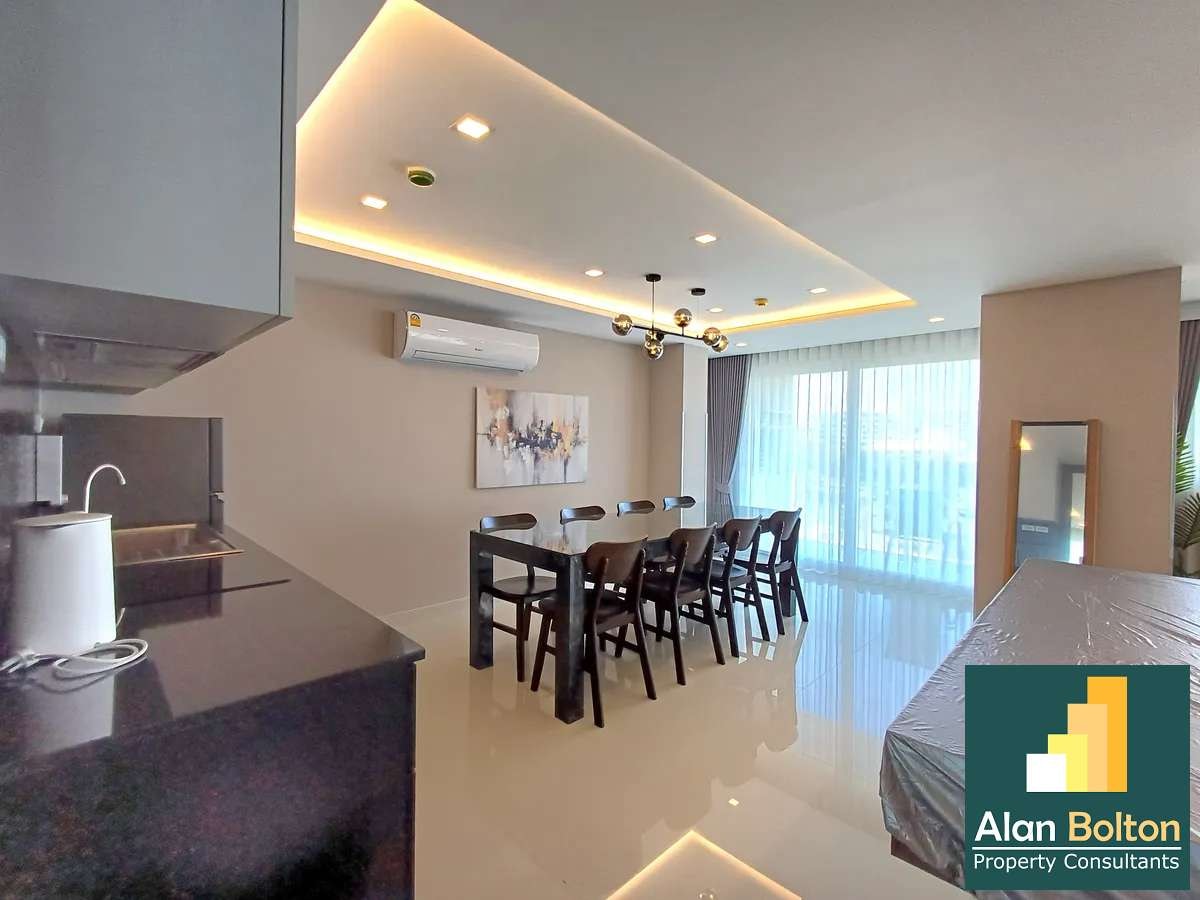 Brand New modern decoration 3 beds 3 baths in Pratamnak for RENT photo 3