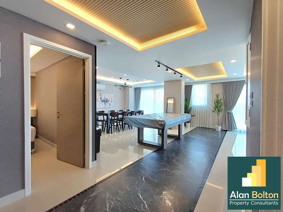 Brand New modern decoration 3 beds 3 baths in Pratamnak for RENT photo 14