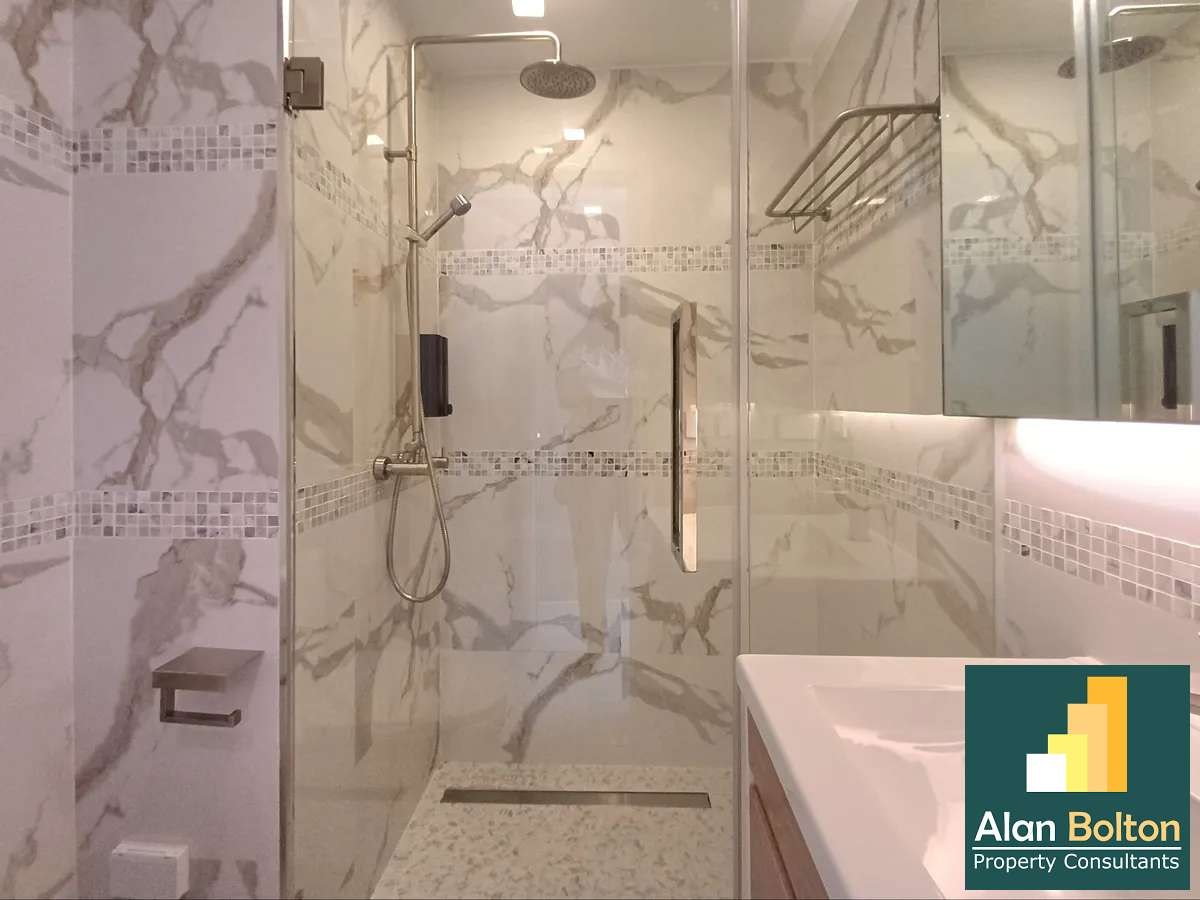 Brand New modern decoration 3 beds 3 baths in Pratamnak for RENT photo 10